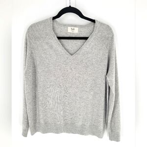 Hush 100% cashmere v neck sweater gray Size S M